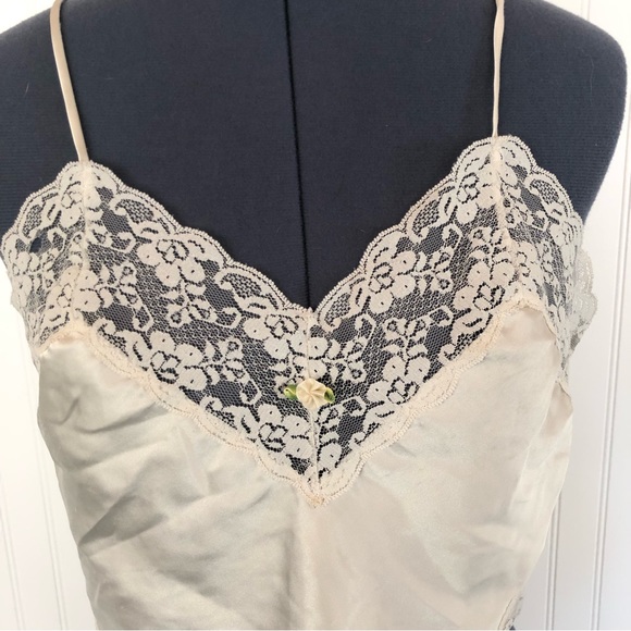 Vintage Lingerie Spaghetti Strap Crop Top White Ivory Triangle Handkerchief Cut - Picture 4 of 13